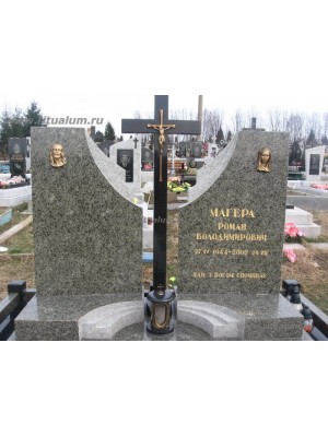 Зеркальный памятник 311 — ritualum.ru